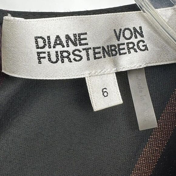 Diane Von Furstenberg Jumpsuit Size 6 Striped Sleeveless Ankle Wide Leg V Neck - Picture 8 of 9